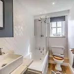 펜션 3 Bed In Ulverston Oc-87960 Greenodd