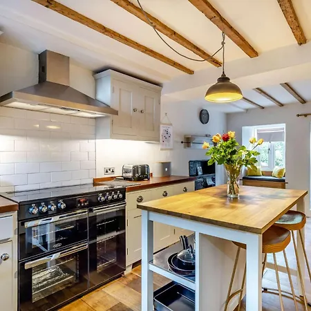 3 Bed In Ulverston Oc-87960 * Greenodd