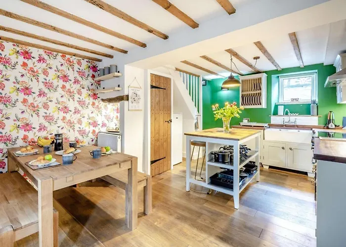 3 Bed In Ulverston Oc-87960 *